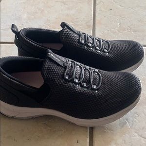 Ryka black